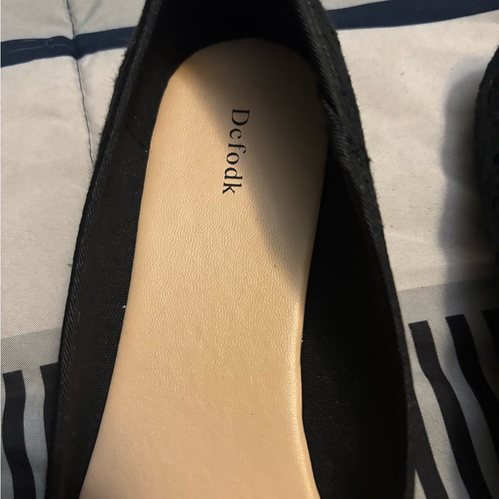 Flats - Picture 4 of 5